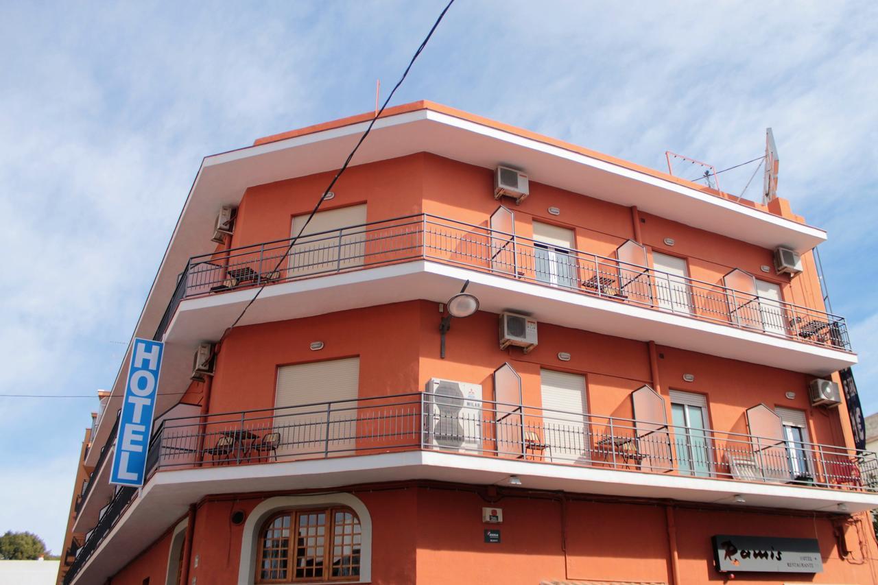 Hotel Ramis Fundado En 1969 Ondara Bagian luar foto